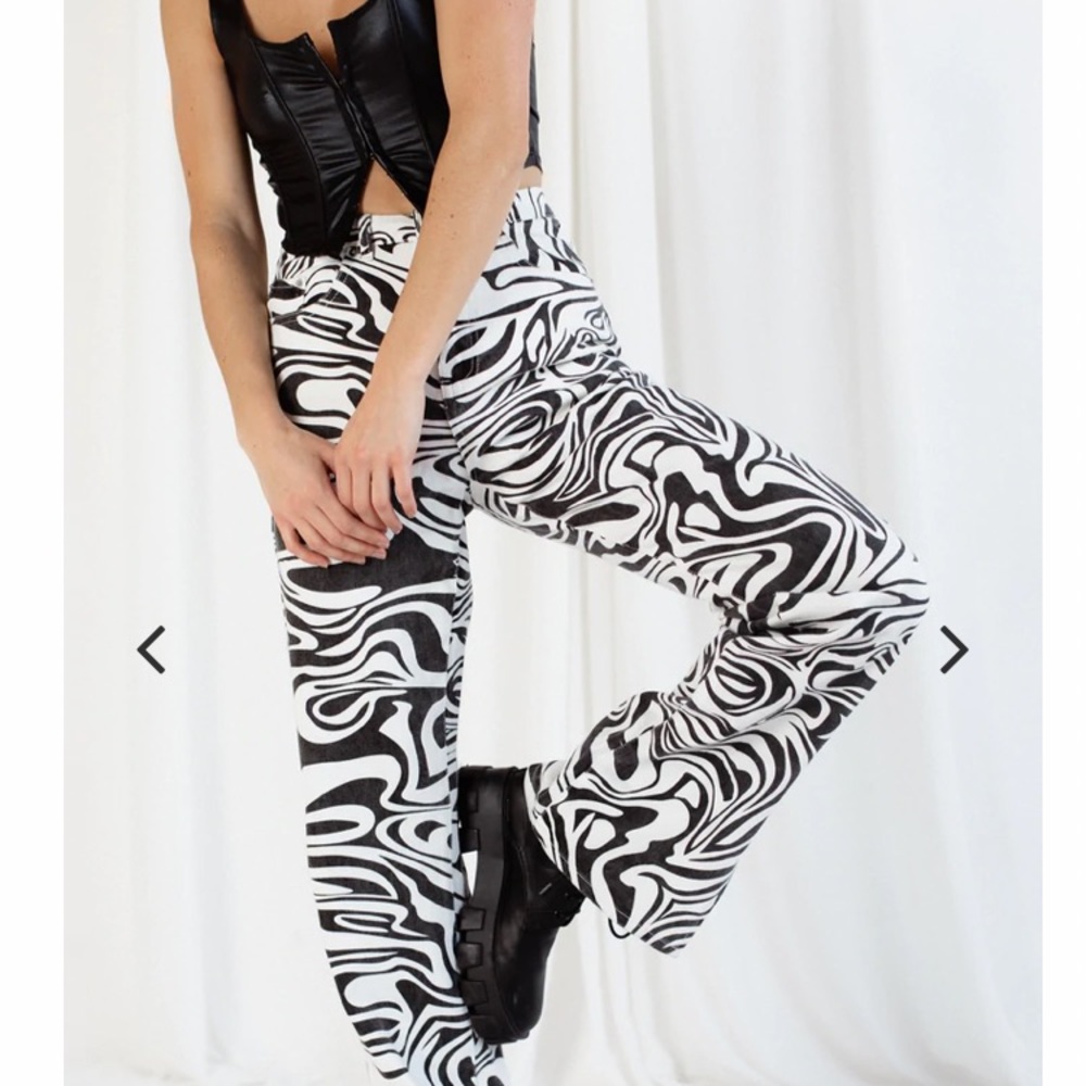 Brightside Boutique Swirl Jeans